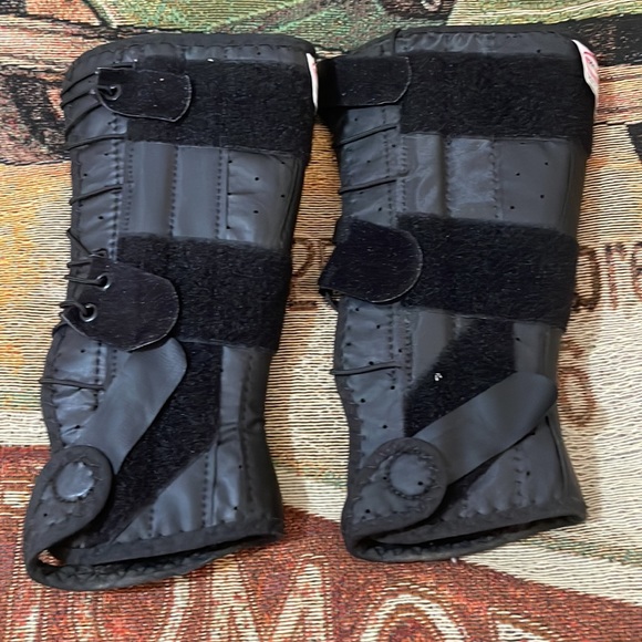 2 EZY WRAP Ankle Braces Adult Size Lace-up NEW - Picture 6 of 7